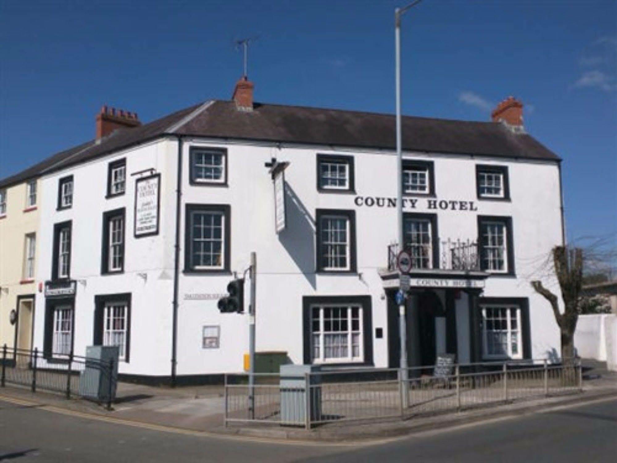 The County Hotel Haverfordwest Exterior photo